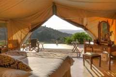 entumoto-safari-camp-tent-interior