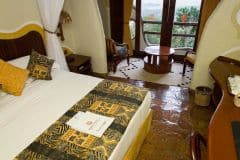 Mara-Serena-Safari-Lodge-guestroom-3